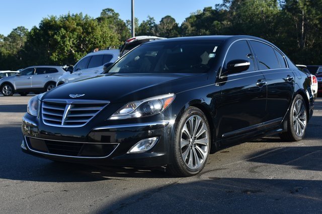 Pre-Owned 2014 Hyundai Genesis 5.0L R-Spec RWD 4dr Car